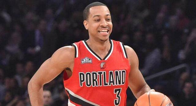 斯基拉：因西涅愿加盟拉齐奥，120万欧年薪签约至27年